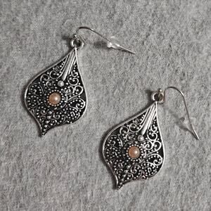 Boutique Retro Silver-Tone Filigree Teardrop Dangle Earrings ~ Goth Boho Floral